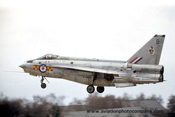 RAF 92 Squadron English Electric Lightning F.2A XN775/B