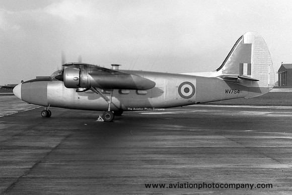 RAF 18 Group Signals Hunting Pembroke C.1 WV754 (1962)