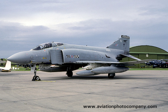 RAF 43 Squadron McDonnell F-4K Phantom FG.1 XV572/N (1985)