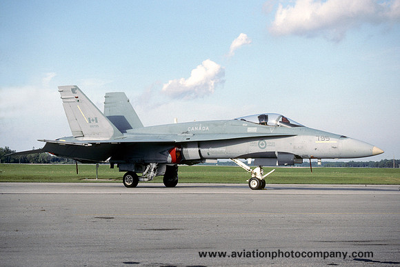 Canadian Air Force 410 Squadron McDonnell Douglas CF-188A Hornet 188795 (1989)