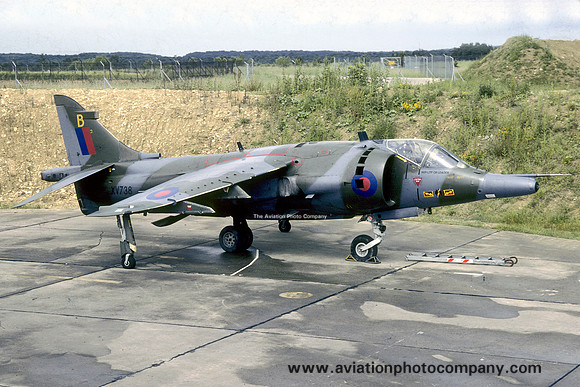 RAF 4 Squadron Hawker Siddeley Harrier GR.3 XV738/B (1985)