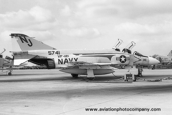 US Navy VF-121 McDonnell F-4J Phantom 155741/NJ-141 (1975)