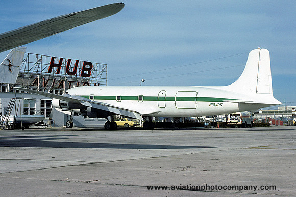 Douglas C-54 N10405 (1977)