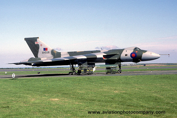 RAF Avro Vulcan B.2 XH558 (1987)