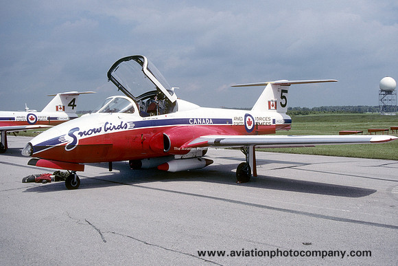Canadian Air Force Snowbirds Canadair CL-41 Tutor 114023/5 (1989)