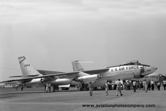 USAF 100 BW Boeing B-47E Stratojet 53-2144 (1962)