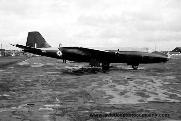 RAF English Electric Canberra B.2 WD945 at Prestwick (1959)