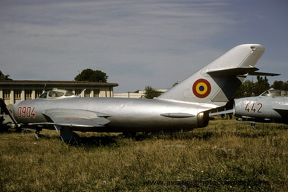 Romanian Air Force Mikoyan MiG-17PF 0904 displayed at Otopeni (2003)