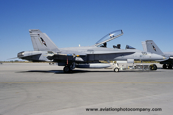 US Navy NSAWC McDonnell Douglas F/A-18B Hornet 161714/00 (2000)