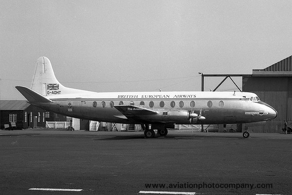 British European Airways Vickers 802 Viscount G-AOHT at Newcastle Woolsington (1960)