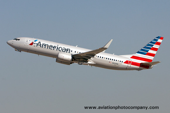 American Airlines Boeing 737-800 N928NN at Los Angeles IAP (2013)