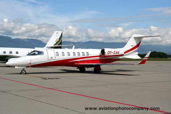 Execujet Scandinavia Learjet 40 OY-ZAN at Geneva (2008)