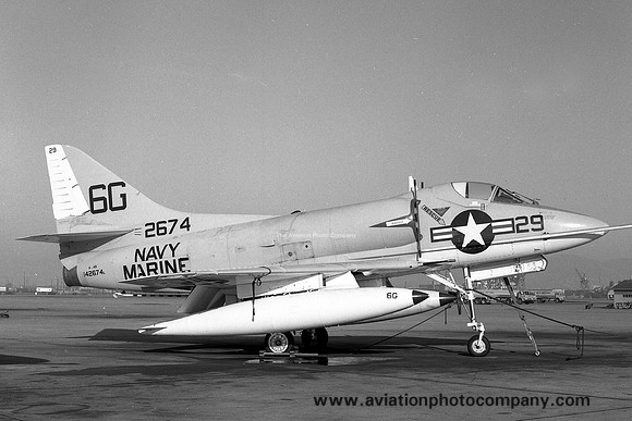 US Navy Alameda Douglas A-4B Skyhawk 142674/6G-29 (1966)