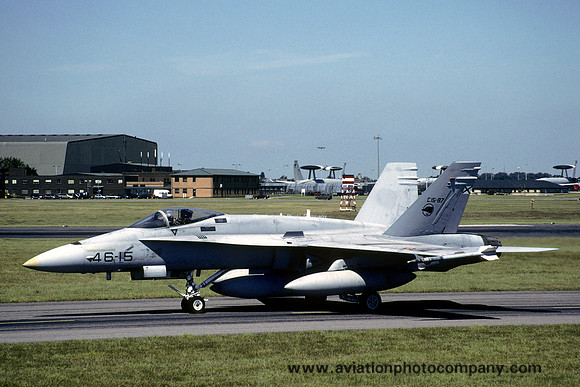 Spanish Air Force Ala 46 McDonnell Douglas F/A-18A Hornet C.15-87/46-15 at RAF Waddington (2003)