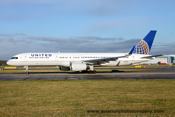 United Boeing 757-200 N17139 at Manchester (2014)