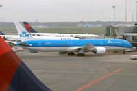 KLM Boeing 787-10 PH-BKH at Amsterdam Schiphol (2022)