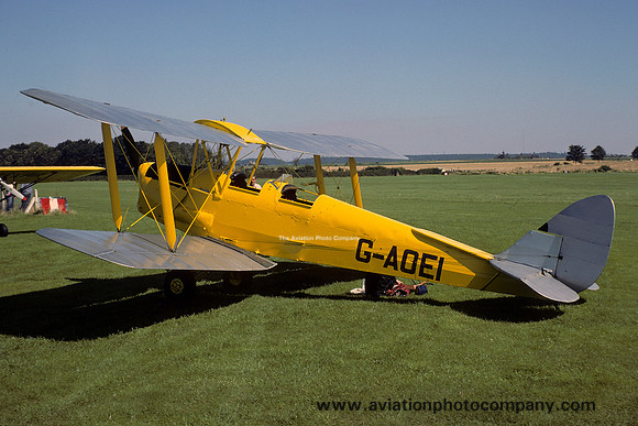 De Havilland Tiger Moth G-AOEI (1977)