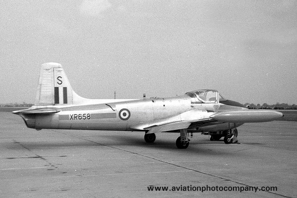 RAF 7 FTS Hunting Jet Provost T.4 XR658/S (1964)