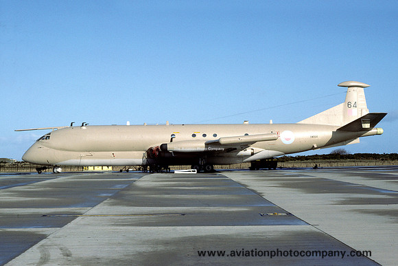 RAF 51 Squadron Hawker Siddeley Nimrod R.1 XW664 (1985)