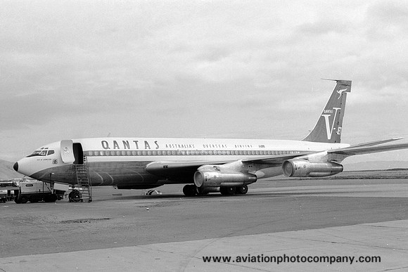 Qantas Boeing 707-138B VH-EBH (1966)