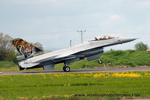 Royal Norwegian Air Force 338 Skv GD F-16AM 671 at NATO Tiger Meet 2012 Orland
