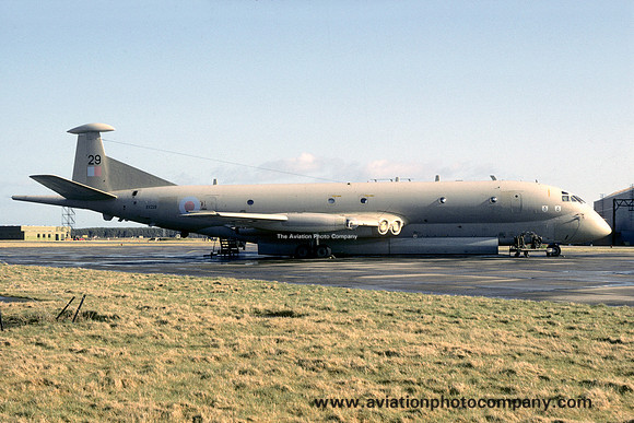 RAF Kinloss Wing Hawker Siddeley Nimrod MR.2 XV229 (1985)