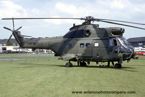 RAF 230 Squadron Westland Puma HC.1 XW207 at Middle Wallop (1994)