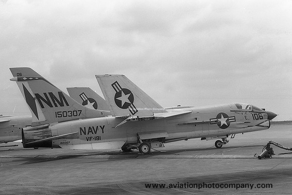 US Navy VF-191 Chance F-8J Crusader 150307/NM-106 (1975)