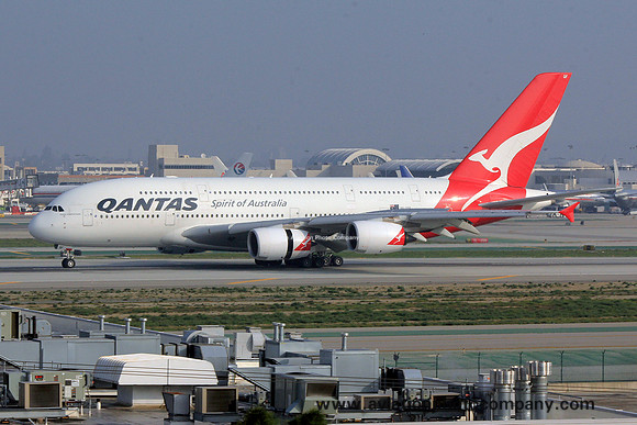 Qantas Airbus A380-800 VH-OQF at Los Angeles IAP (2013)