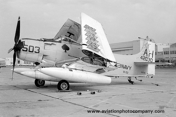 US Navy VA-152 Douglas A-1J Skyraider 142030/AH-503