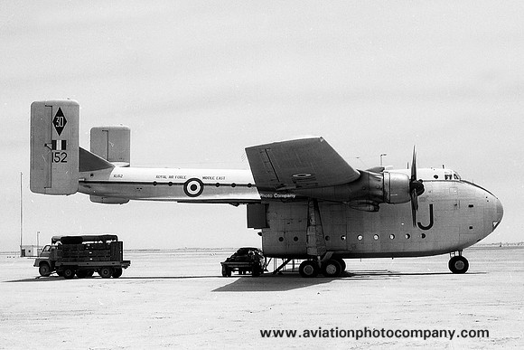 RAF 30 Squadron Blackburn Beverley C.1 XL152/J (1966)