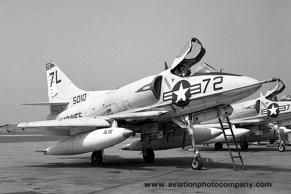 US Navy Los Alamitos Douglas A-4B Skyhawk 145010/7L-22 (1965)