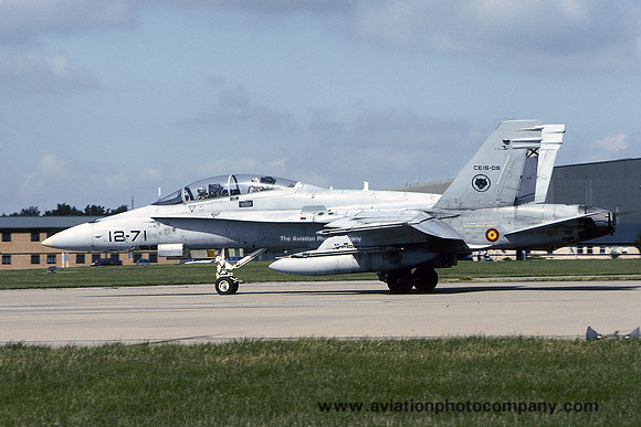 Spanish Air Force Ala 12 McDonnell Douglas EF-18B Hornet CE.15-08/12-71 at RAF Waddington (2004)