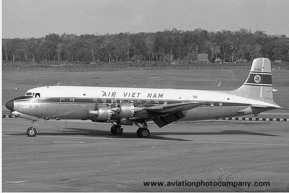 Air Viet Nam Douglas DC-6 XV-NUC (1966)