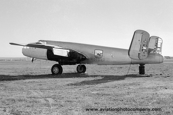 North American B-25J Mitchell N2888G at Boise (1973)