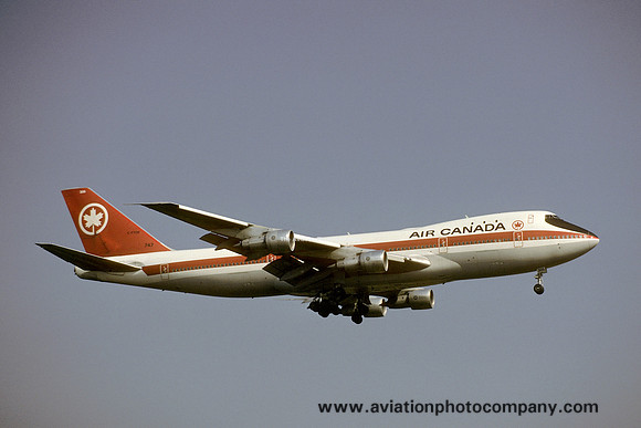 Air Canada Boeing 747-133 C-FTOE (1978)