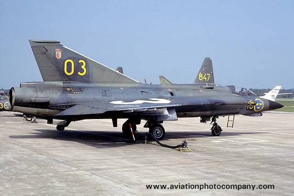 Swedish Air Force F10 SAAB Draken J-35F 35549/03 (1986)