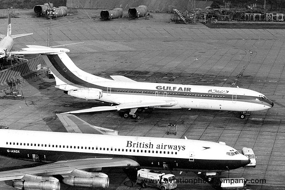 Gulf Air Vickers VC-10 A40-VC at London Heathrow (1976)