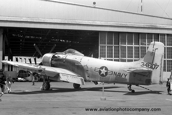 US Navy Douglas A-1H Skyraider 134607 (1964)