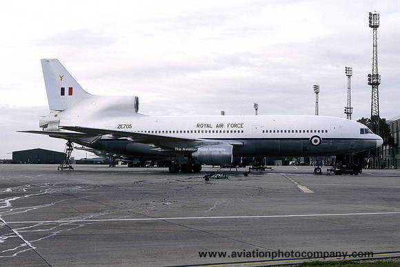 RAF 216 Squadron Lockheed Tristar ZE705 (1987)