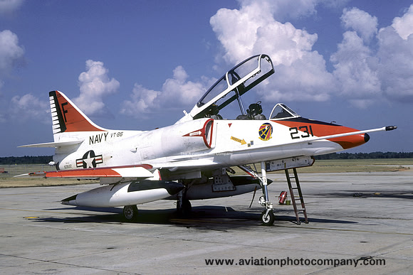 US Navy VT-86 Douglas TA-4J Skyhawk 153522/F-231 (1978)