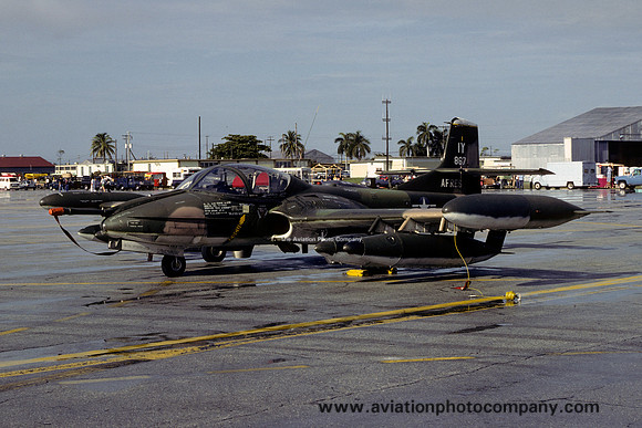USAF AFRes 757 TFS Cessna A-37B Dragonfly 71-0867/IY (1980)