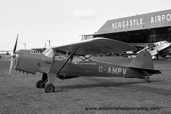 Auster J/5 Adventurer G-AMPV at Newcastle Woolsington (1960)