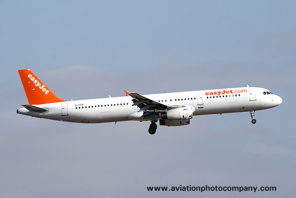 easyJet Airbus A321-231 G-TTIE (2008)