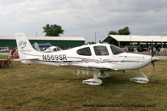 Cirrus SR-22 N569SR at Kecskemet (2008)