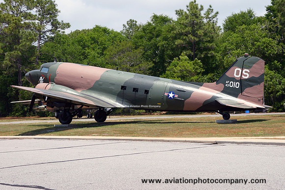 USAF Douglas C-47K Skytrain 44-76486 displayed at Eglin AFB (2011)