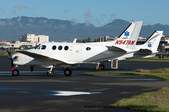 Beech C90A King Air N947AM at Honolulu IAP (2015)