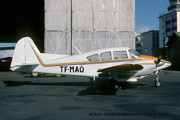 Piper PA-23 Apache TF-MAO (1976)