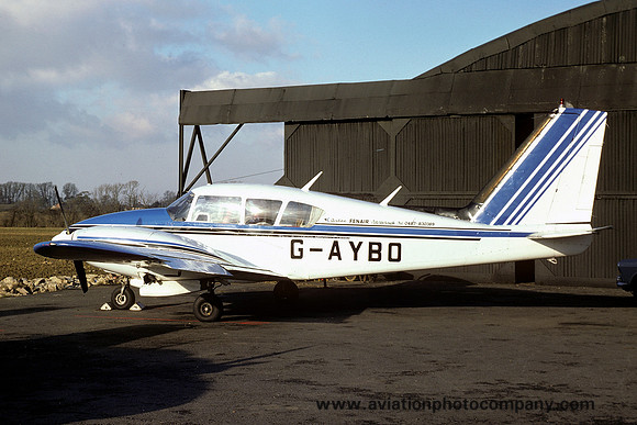 Fenair Piper PA-23-250 Aztec D G-AYBO (1977)