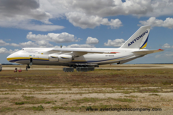 Antonov Airlines Antonov An-124-100 UR-82009 at the Istres Air Show (2016)